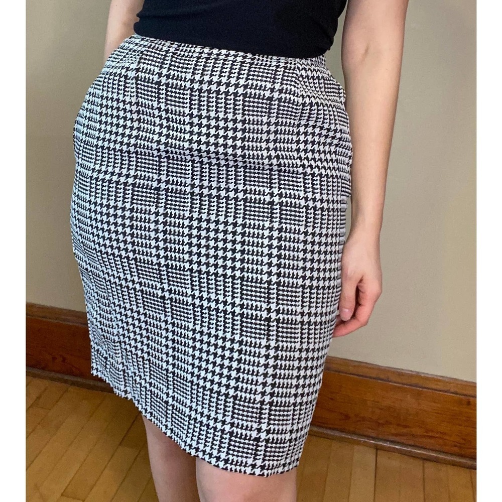 VINTAGE Houndstooth Black White Mini Professional Skirt 10